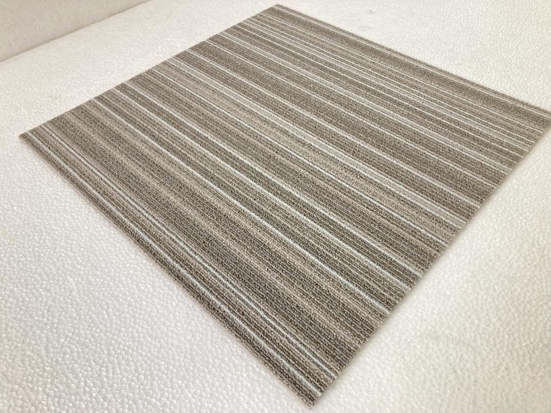 ナーゴ　タイルカーペット　８０枚 新品・未使用　国内メーカー