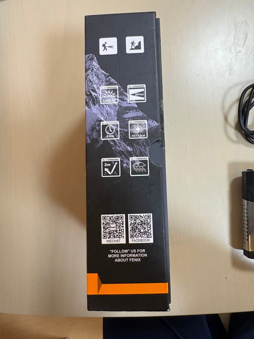 【大幅値下げ】Fenix HP30R V2.0 3000ルーメン