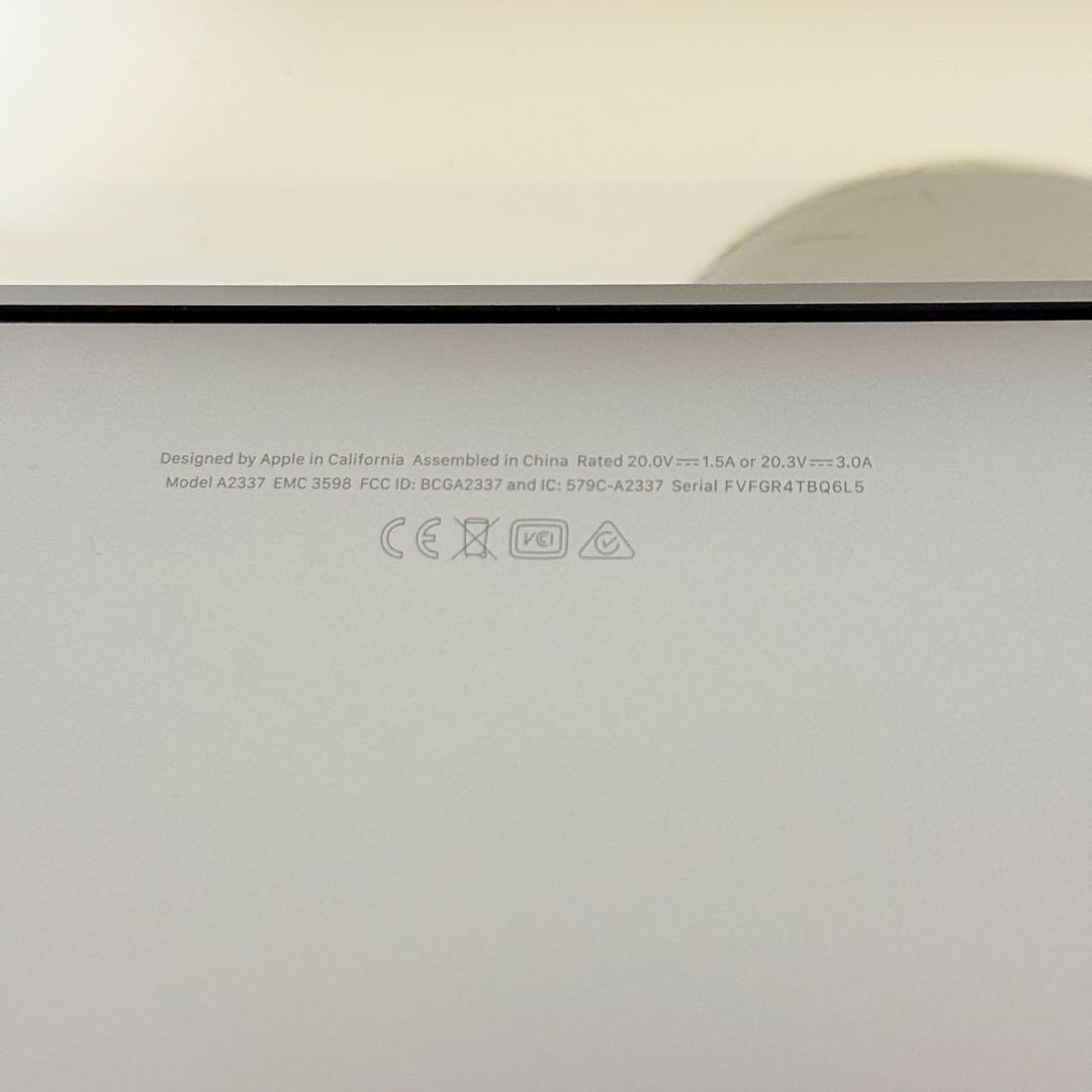 美品　MacBook Air 2020 M1 8GB 256GB A2337