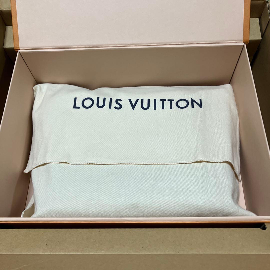 カ*シ様 ルイヴィトン マグネティックメッセンジャー M45557