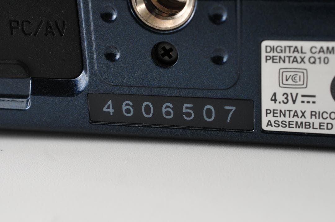 Pentax Q10 ネイビー＆クリーム カラー 充電器、バッテリー付 #97