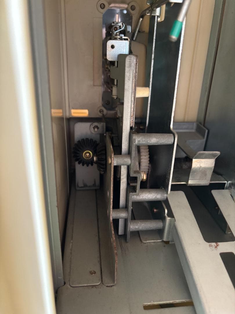 （ジャンク）カードダス100　本体　BCM-1100　カギ無し