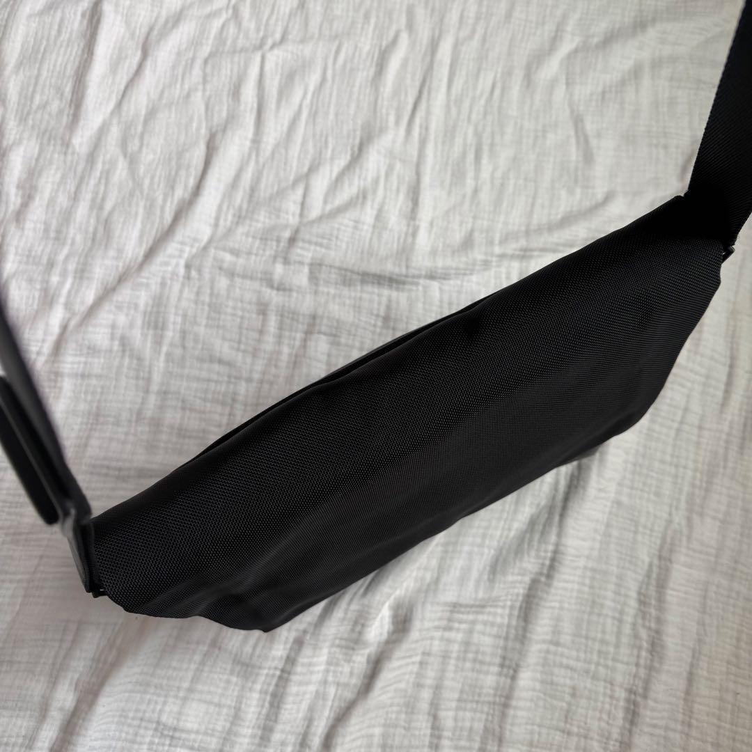 美品☆TUMI/メッセンジャーバッグ/ショルダーバッグ/レザー/A4 PC収納可