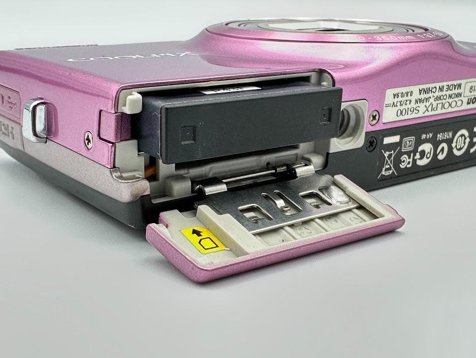 Nikon COOLPIX S6100 ピンク 動作品 バッテリー充電器付