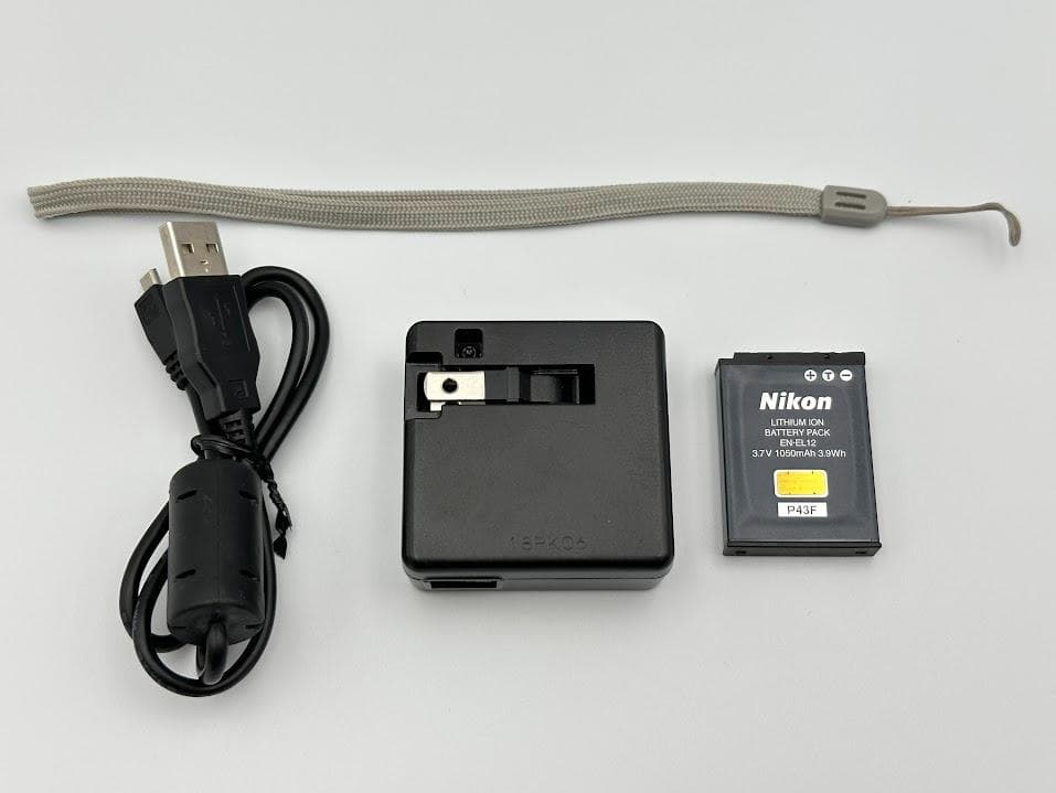 Nikon COOLPIX S6100 ピンク 動作品 バッテリー充電器付