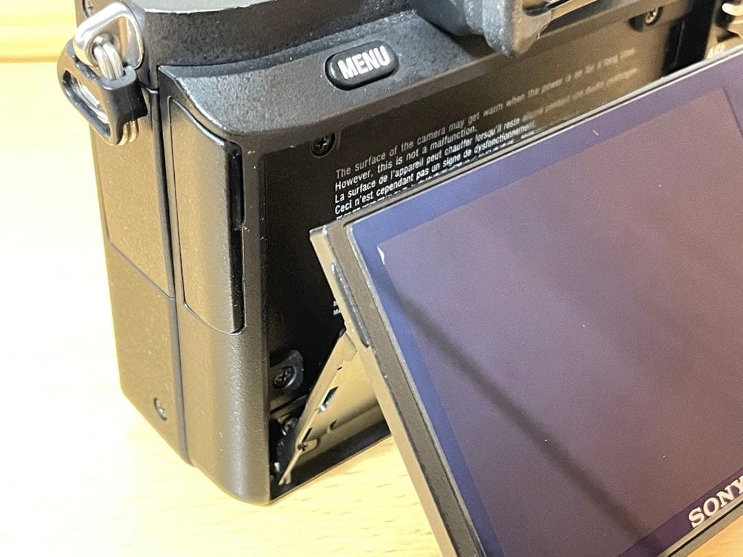 【最終値下げ】SONY α7IIミラーレス一眼ボディ+標準レンズ+純正バッテリー