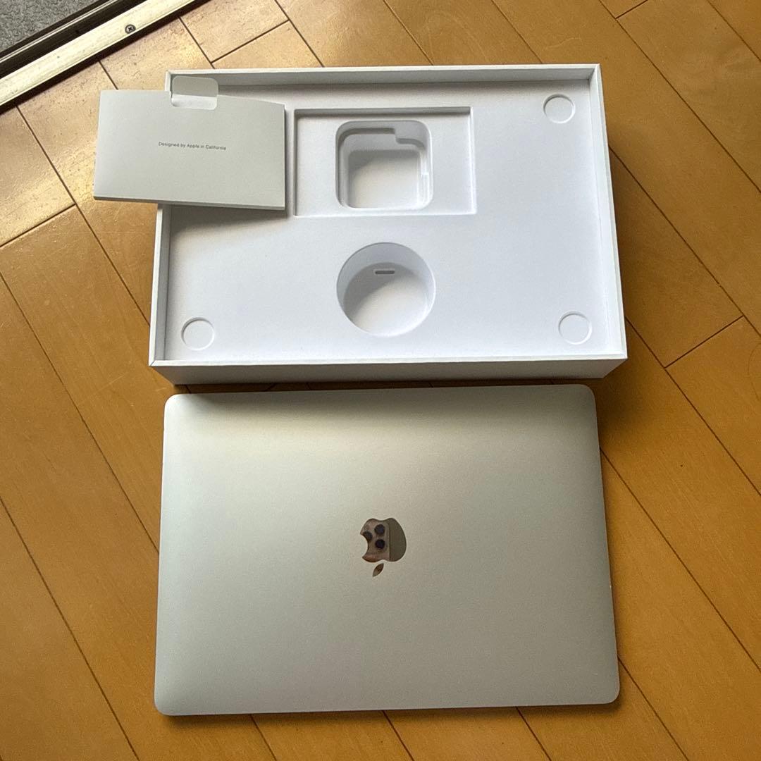 MacBook Air 2020 i5/16GB/256GB シルバー