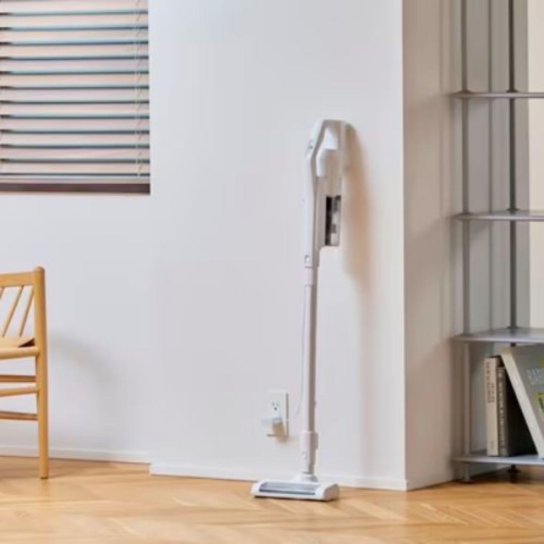 アイリスオーヤマ サイクロンスティッククリーナー SCD-183P-W