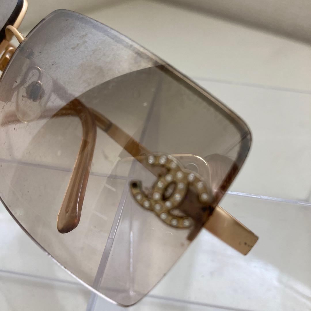 セールChanel ゴールド ラインストーン付　ブラウン スクエアサングラス