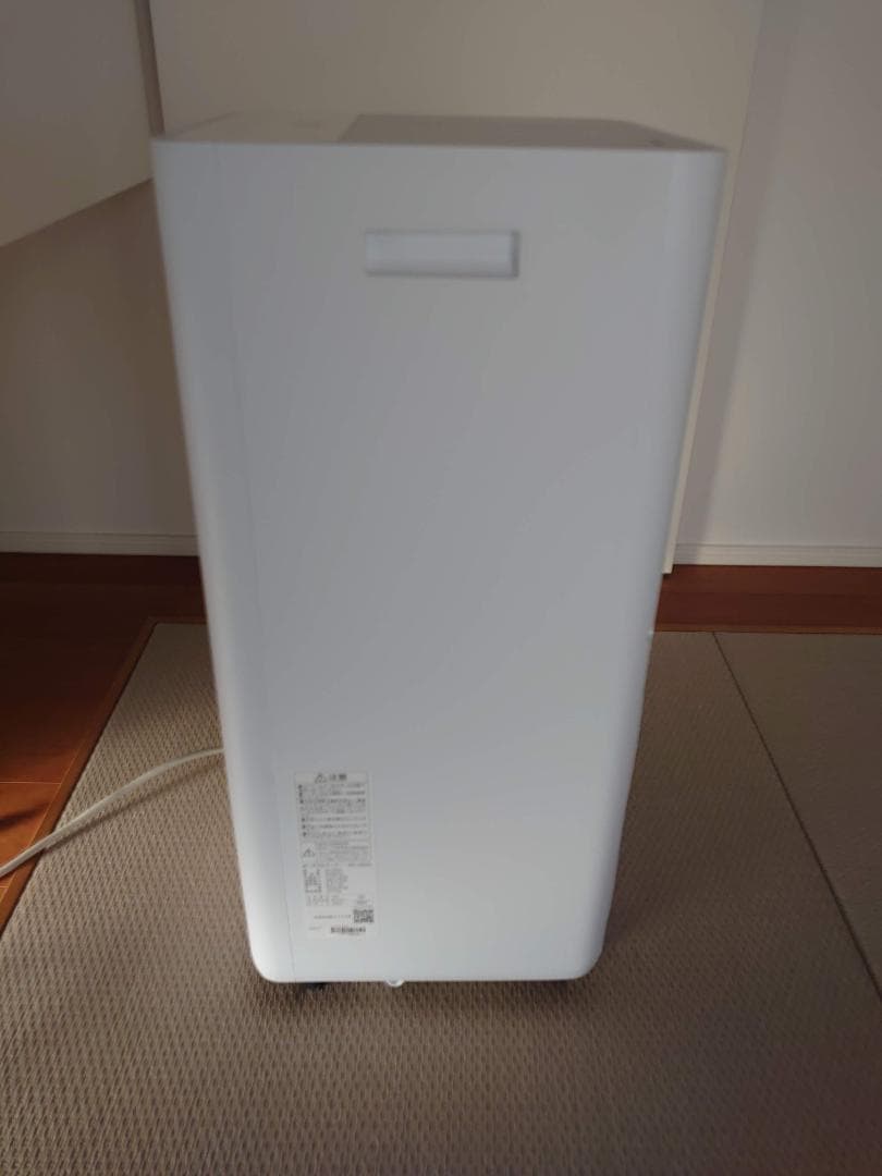 美品【2025年製】アイリスオーヤマ IPK-2305S ポータブルクーラー