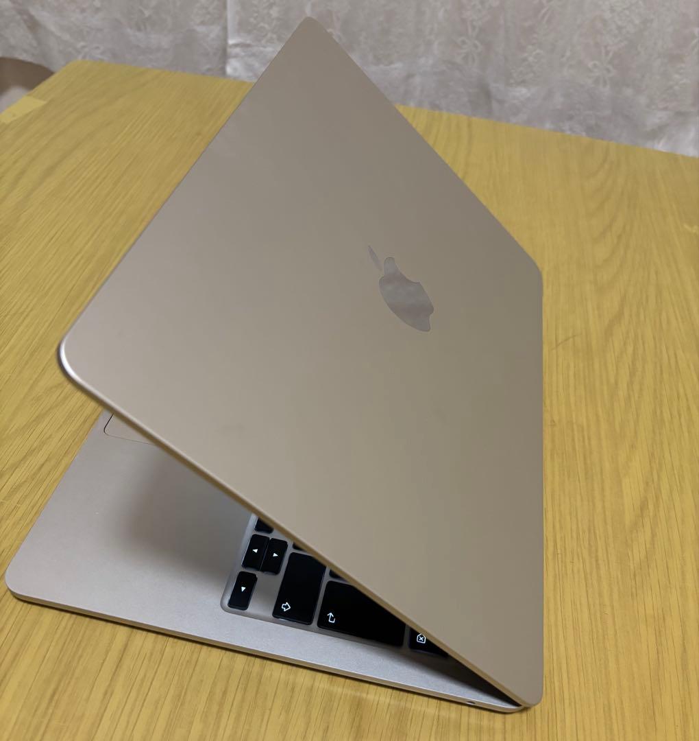 【美品】MacBook Air M2 8GB 256GBSDD