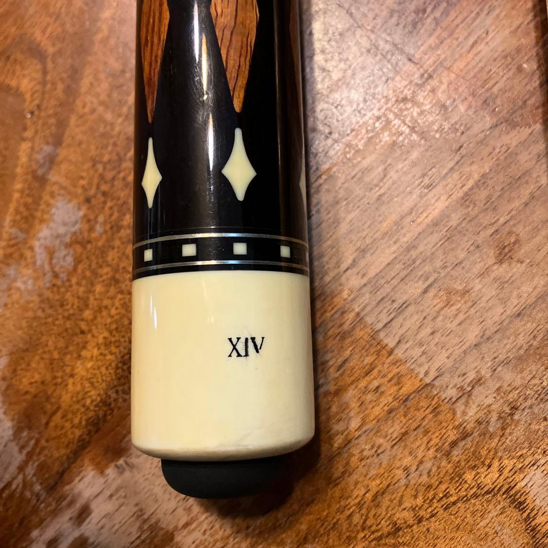 C*U様 Lucasi XIV ビリヤードキューとADAMケース