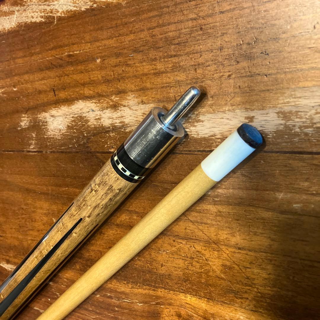 C*U様 Lucasi XIV ビリヤードキューとADAMケース