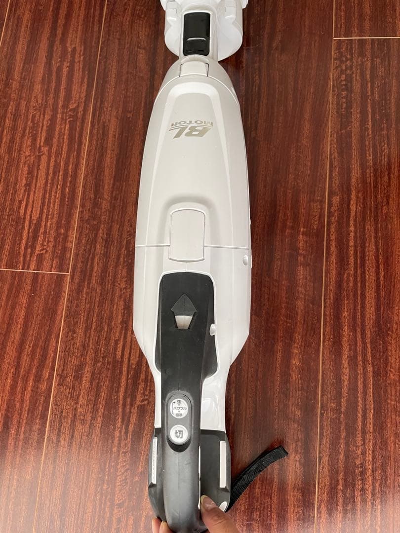 マキタ(Makita) 充電式クリーナ　CL282FDZCW