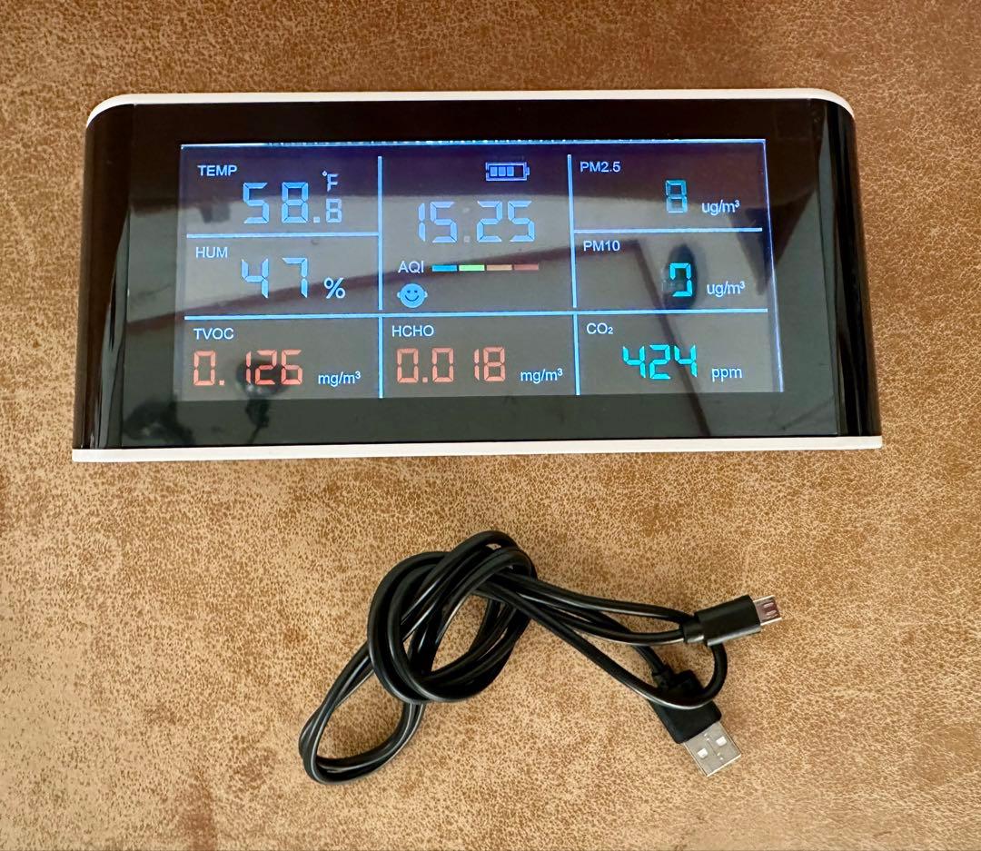 多機能空気品質モニター 温度・湿度・PM2.5