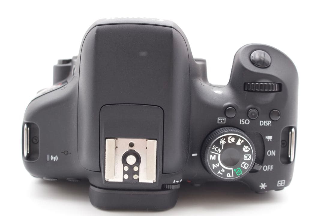 Canon EOS Kiss X8i ダブルレンズ　広範囲をカバー　Wi-Fi