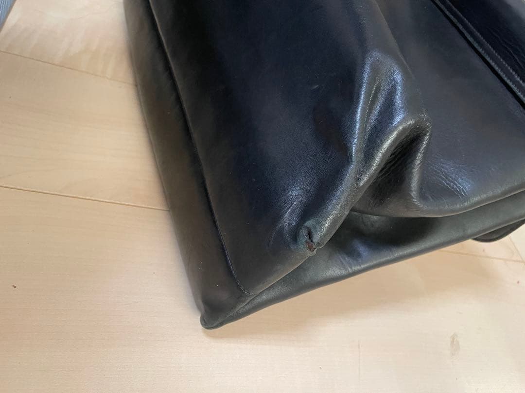 良品⭐︎正規品⭐︎ボッテガ ヴェネタ 黒色 ビジネスバック　激安！定価の９割引き！