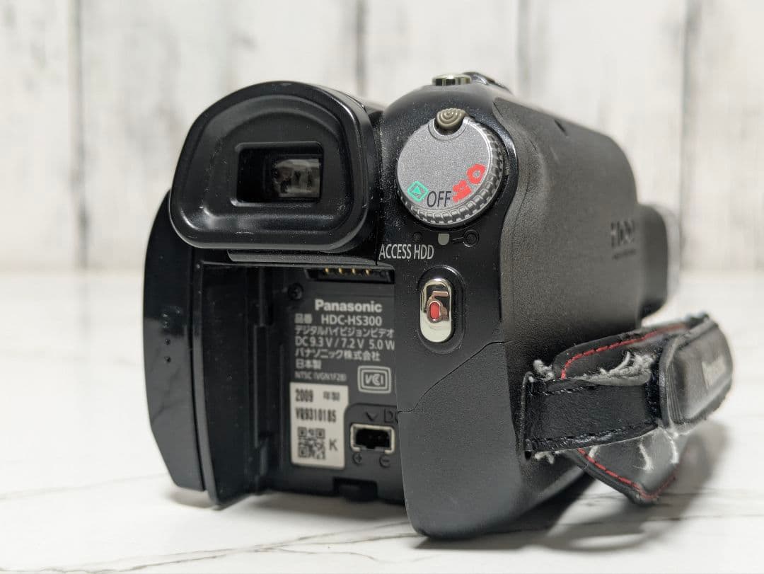 Panasonic　HDC-HS300　大容量HDD内蔵 ブラック