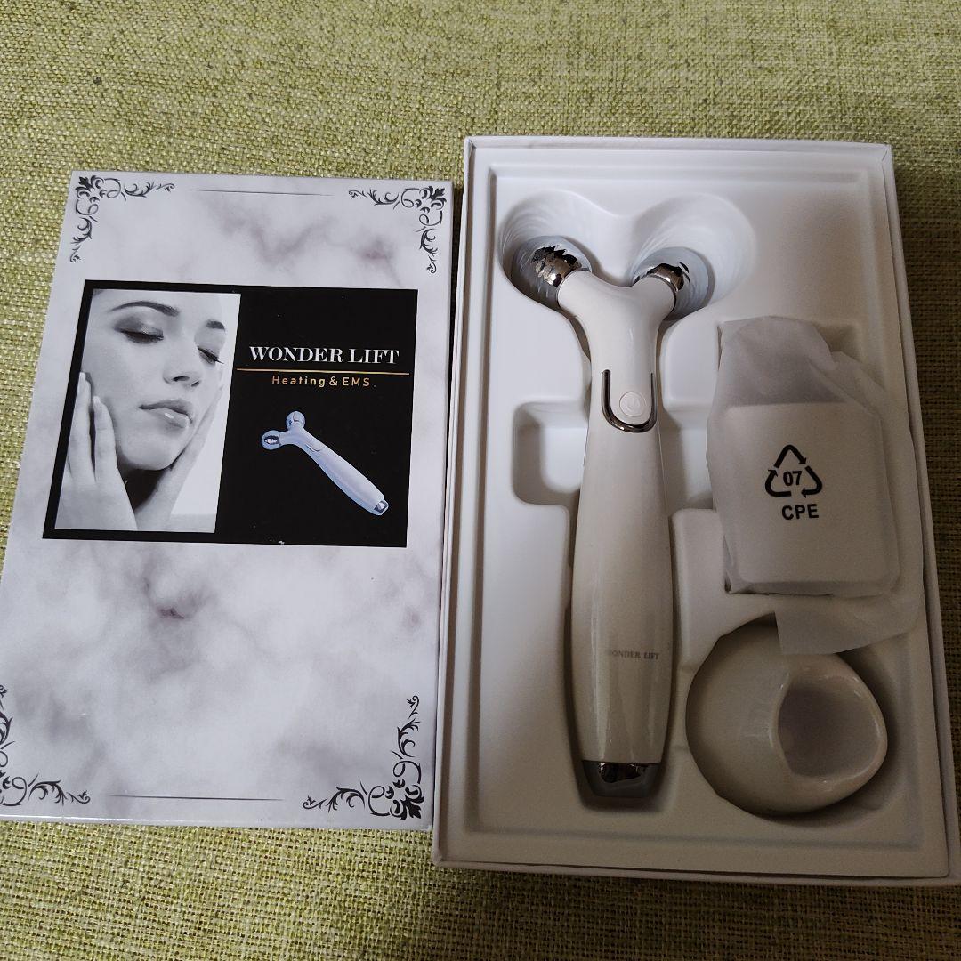 未使用品　WONDER LIFT　美顔器、EMS機能付