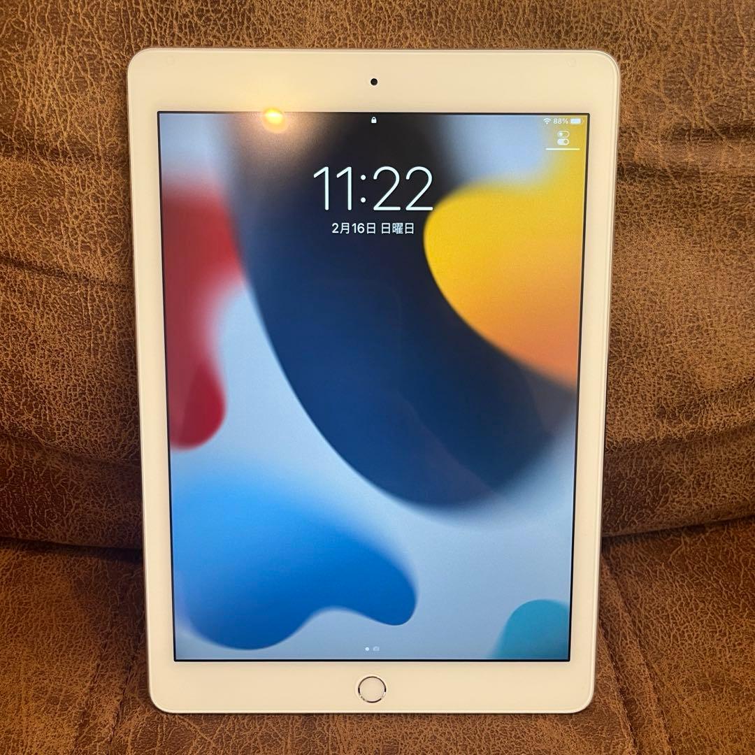 iPad Air 第2世代 64GB Wi-Fi シルバー