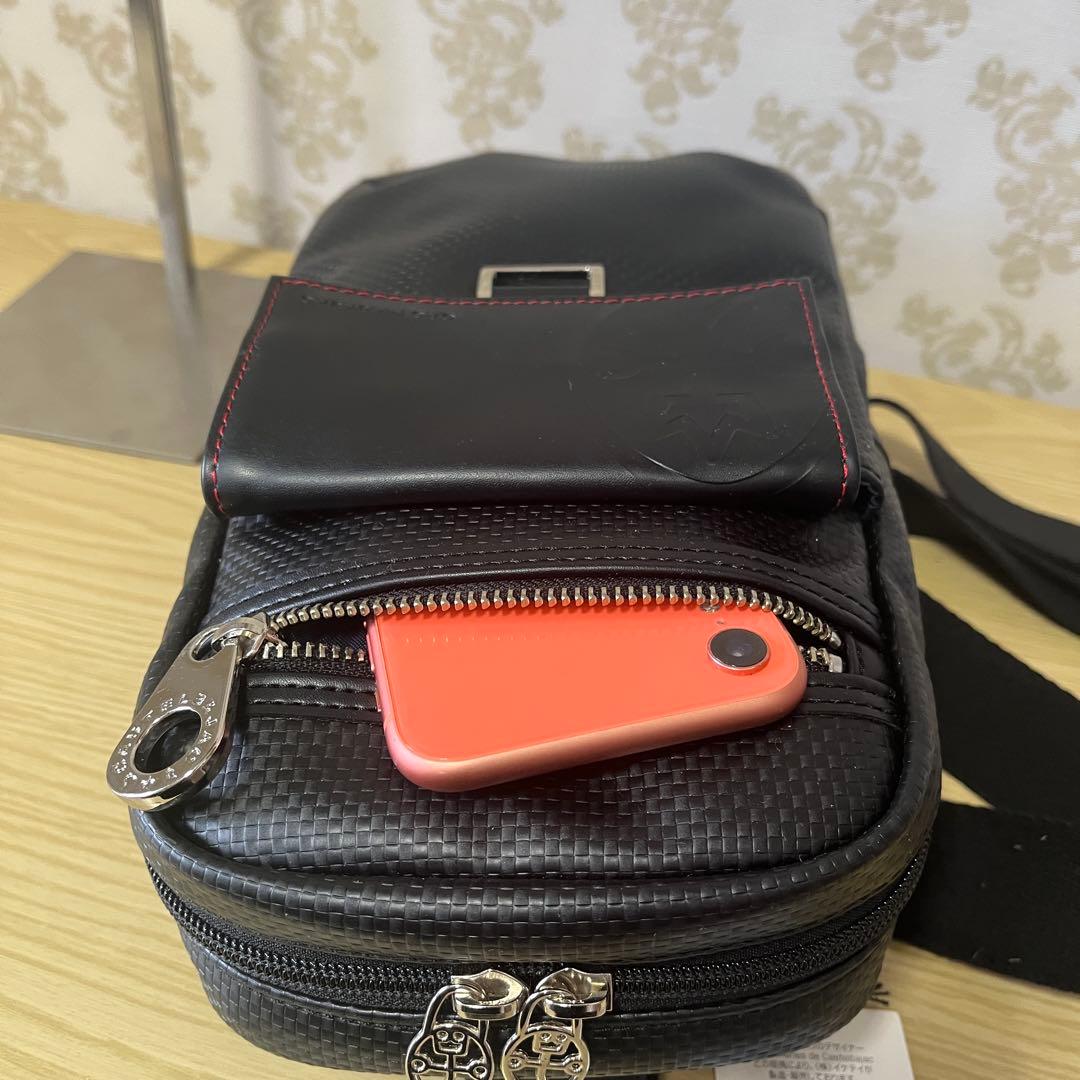 月末限定特価☆タグ付き新品未使用☆ カステルバジャックボディバッグ