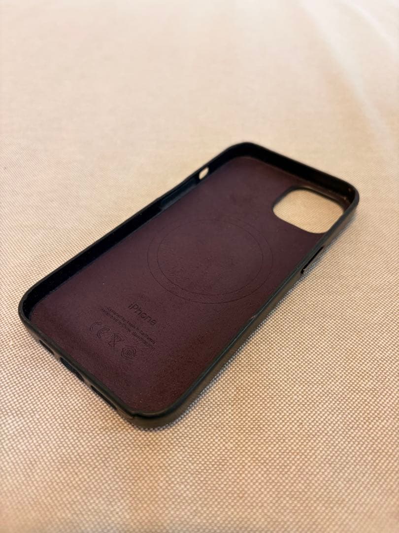 Apple iPhone 13 (PRODUCT(RED)) バッテリー100%