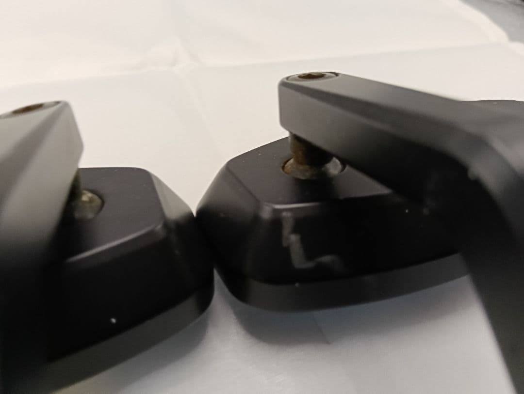 rizomaバイクミラー左右セット ブラック ボルト式