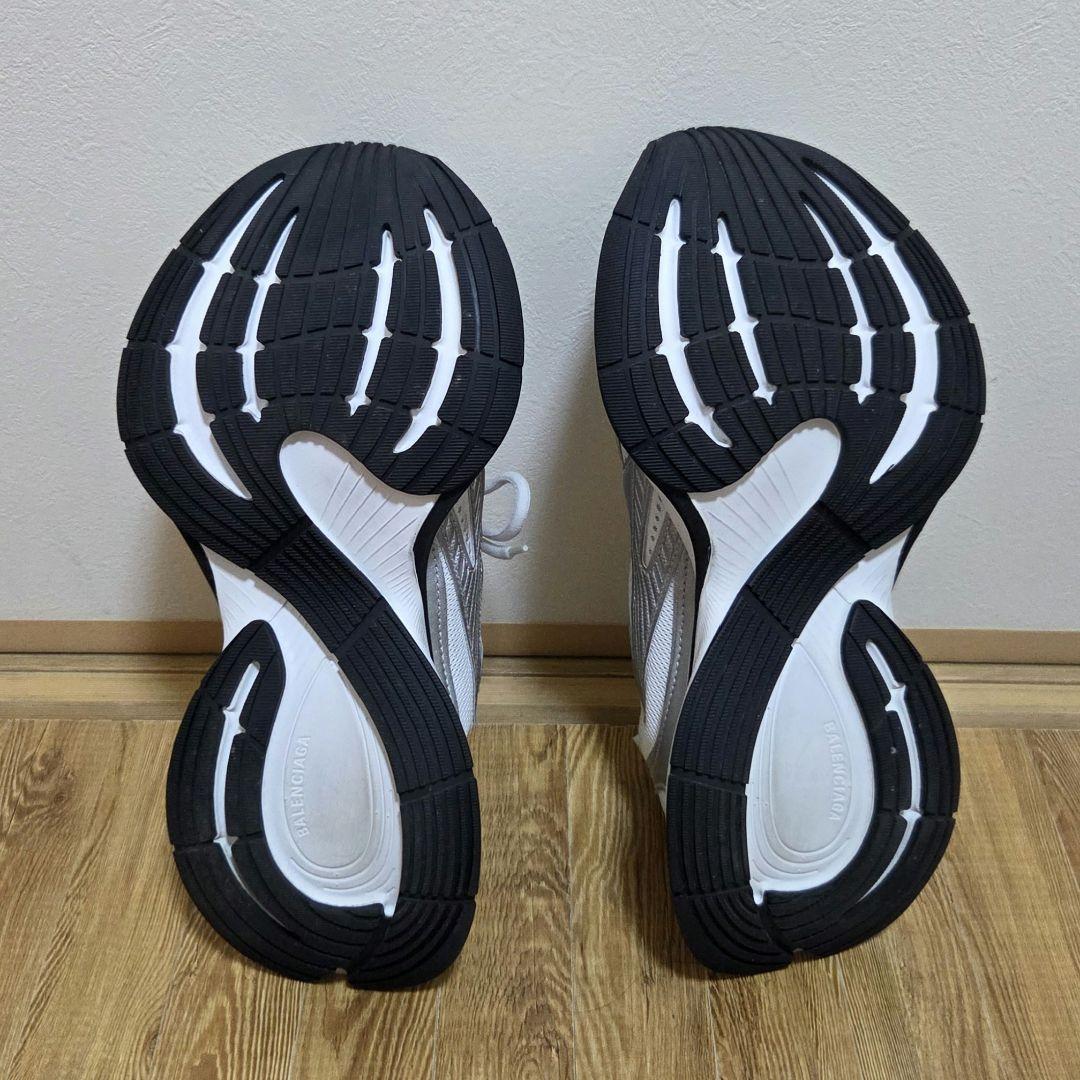 BALENCIAGA CIRCUIT サーキットスニーカ