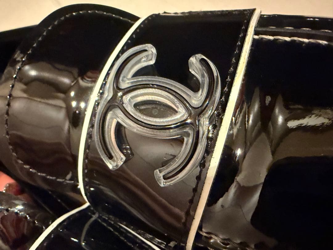 CHANEL エナメル　ブラック ローファー　37