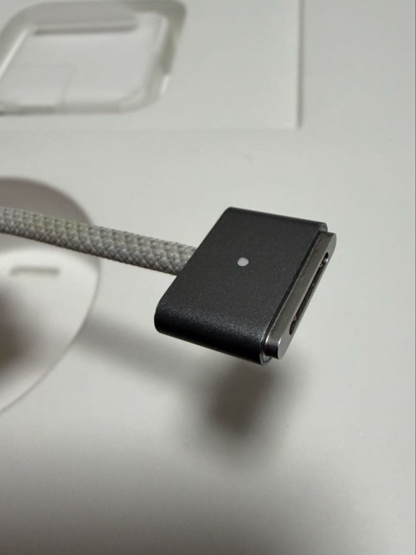 MacBook Air M2 13インチ 8GB/256GBバッテリー100%