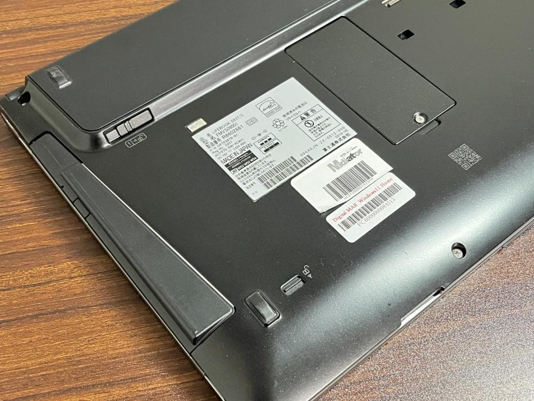 富士通 ノートPC LIFEBOOK S937/S