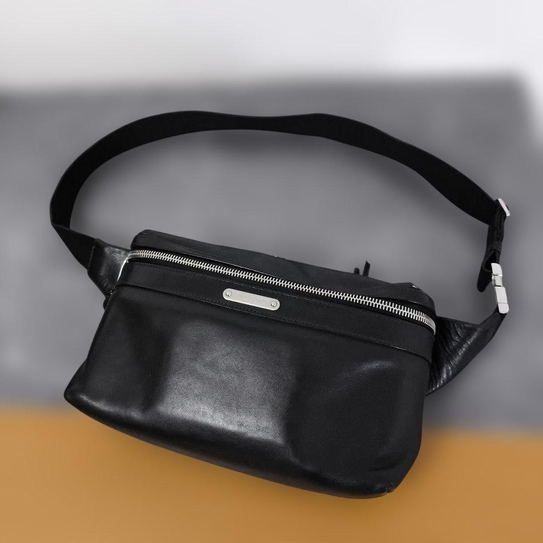 SAINT LAURENT サンローラン 本革製 ショルダーバッグ