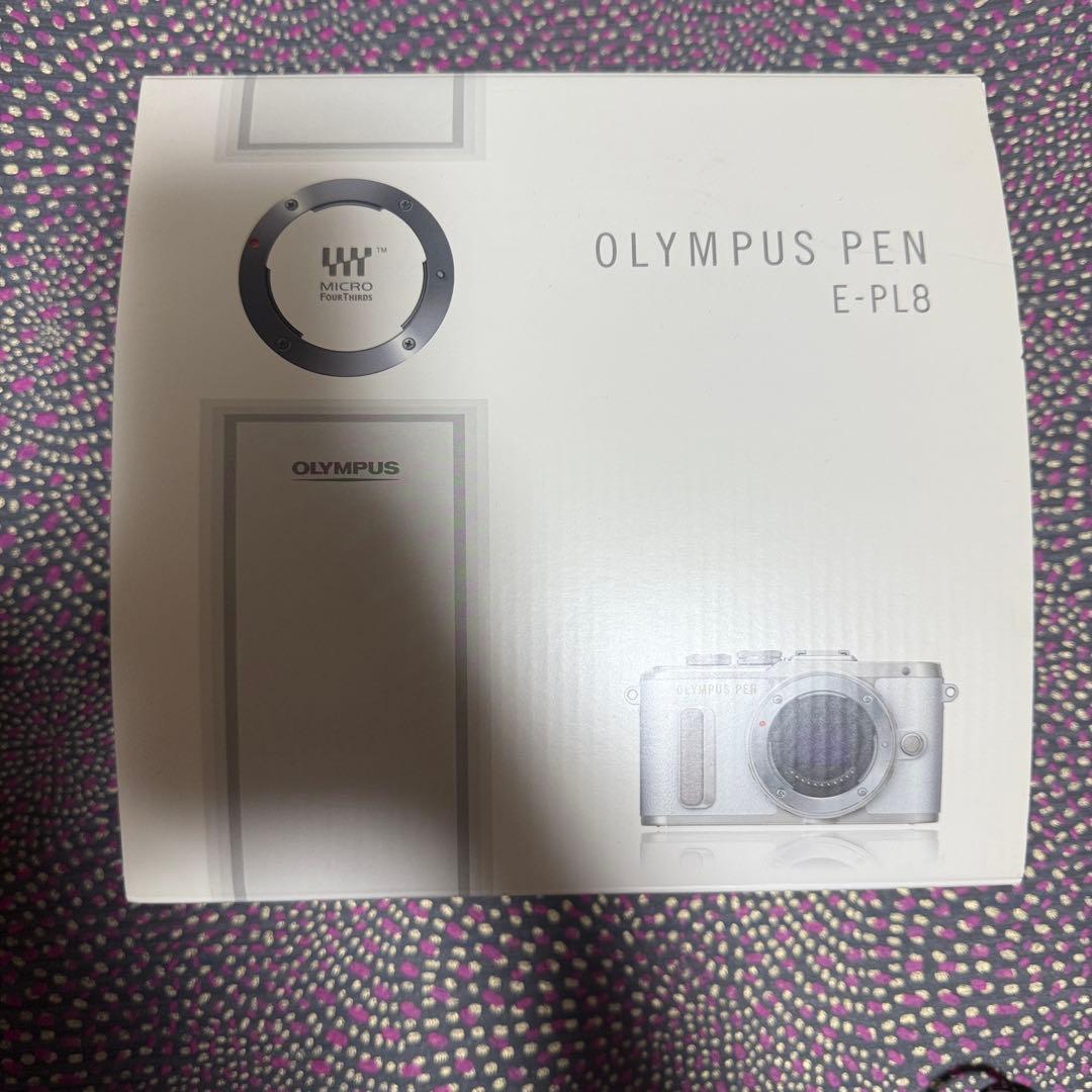 ミラーレス一眼OLYMPUS PEN E-PL8 単焦点/ズーム