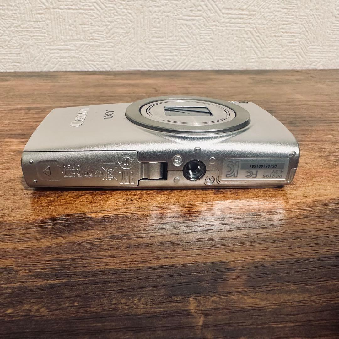 Canon IXY 170 シルバー　デジタルカメラ　コンパクト　デジカメ