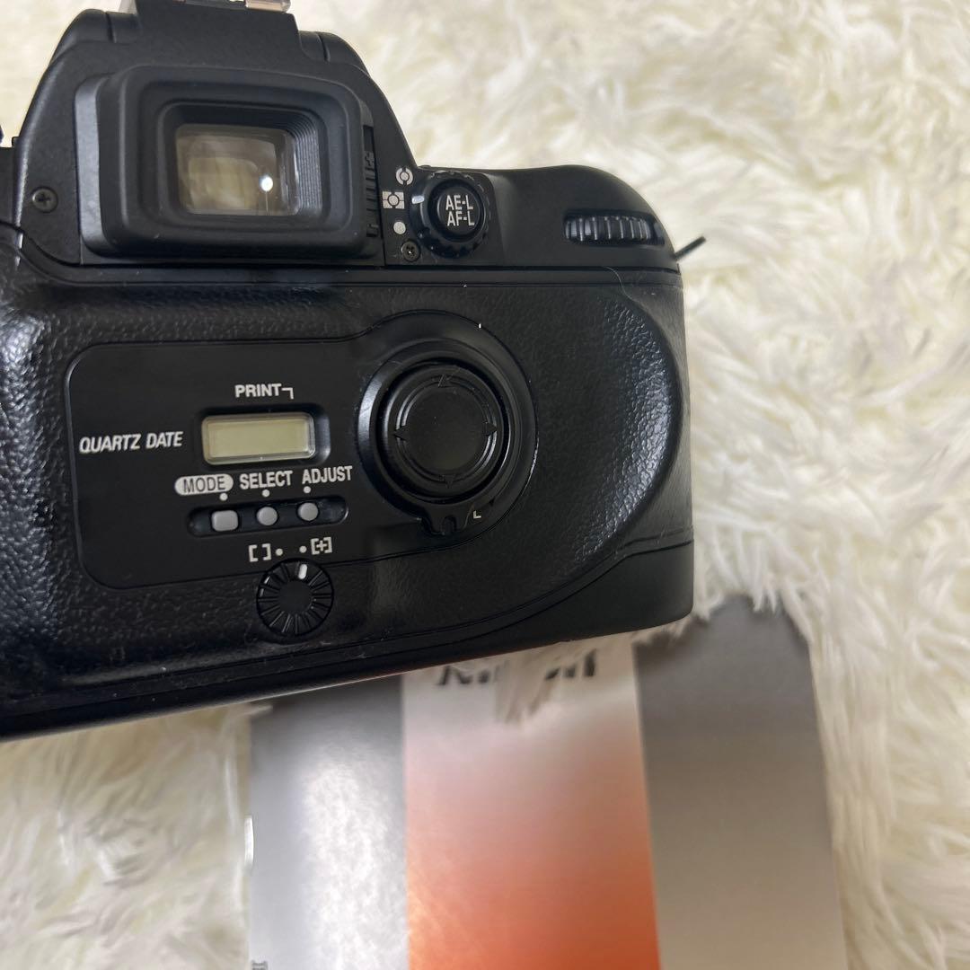 【美品】Nikon F80 フィルム一眼レフカメラ　レンズ付き