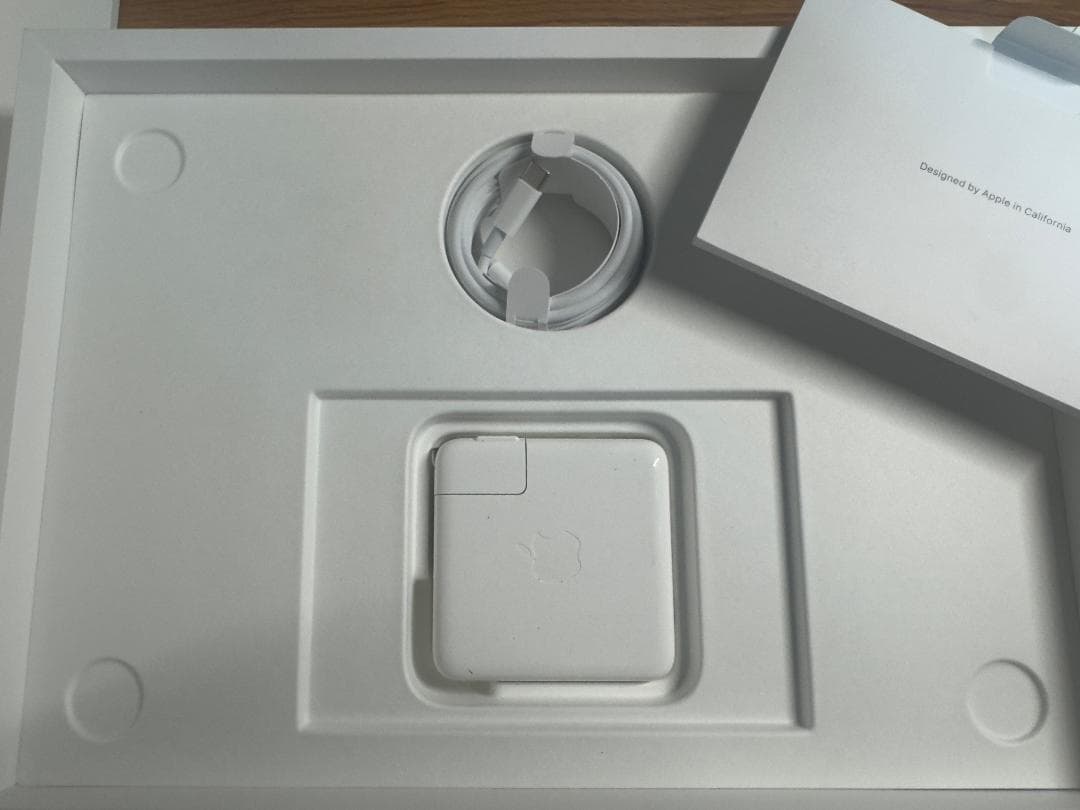 Macbook Pro 13インチ M1 8G/256G USキーボード