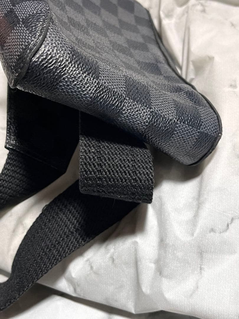 【早い者勝ち】ルイヴィトン ジェロニモス ダミエ ボディバッグ ストラップ難あり