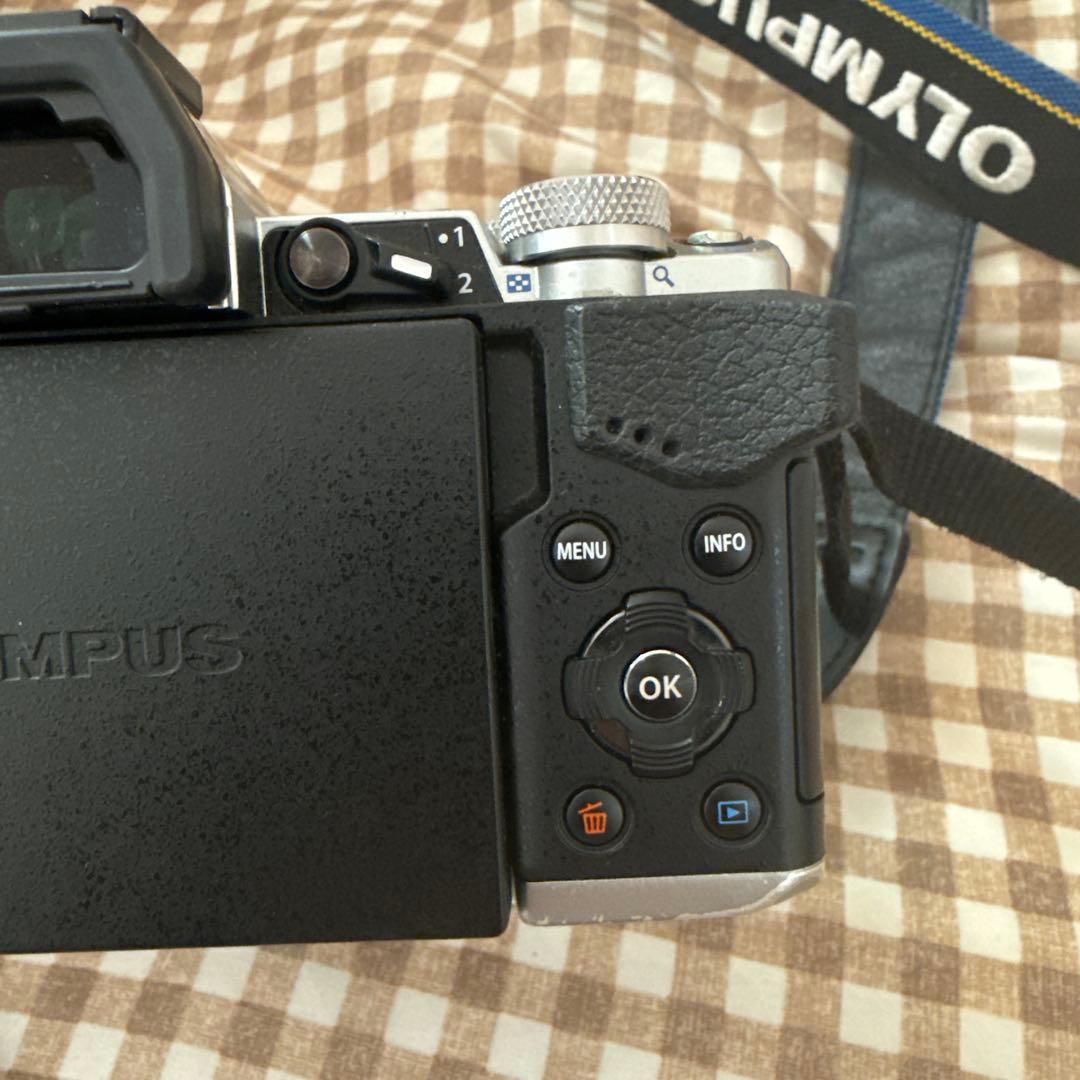 デジタルカメラ OM-D E-M5 Mark II