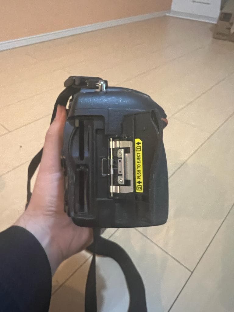 デジタルカメラ D750