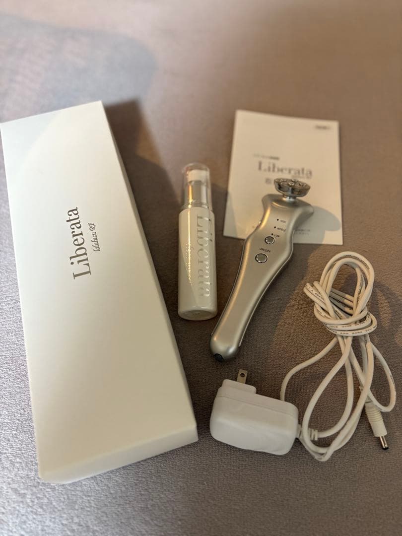 リベラータ　ララルーチュRF 美顔器