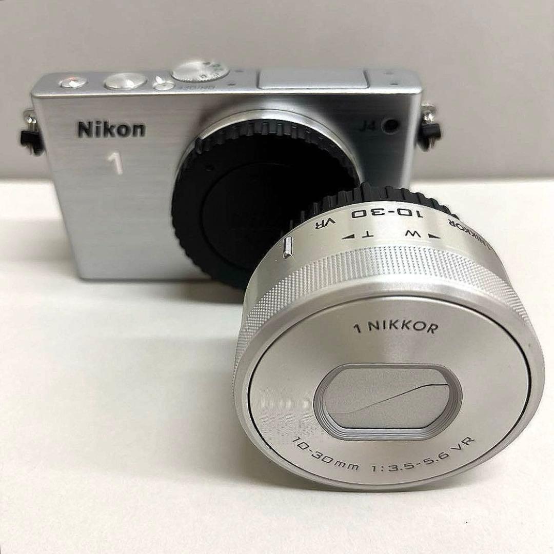 【最終値下】Nikon 1 J4 標準ズームレンズキット　シルバー