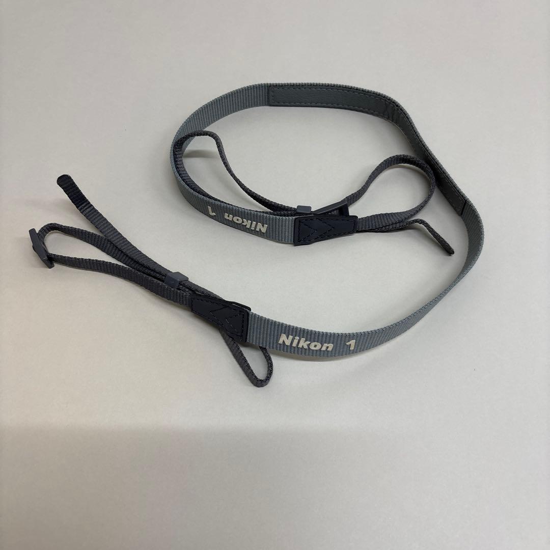 【最終値下】Nikon 1 J4 標準ズームレンズキット　シルバー