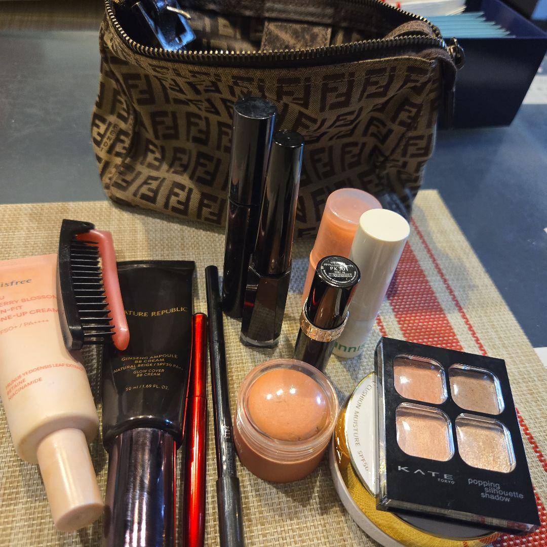 Fendi FFロゴプリントポーチ