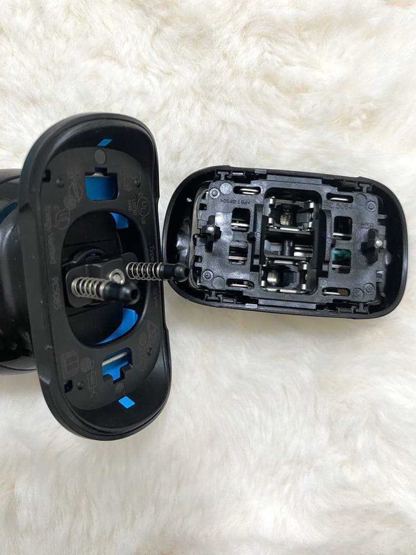 ほぼ新品　BRAUN シリーズ5 メンズ　電気シェーバー