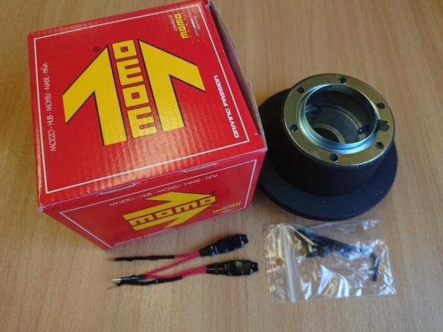 MOMOボス BMWE90 (2006/9～2011/12) 2013