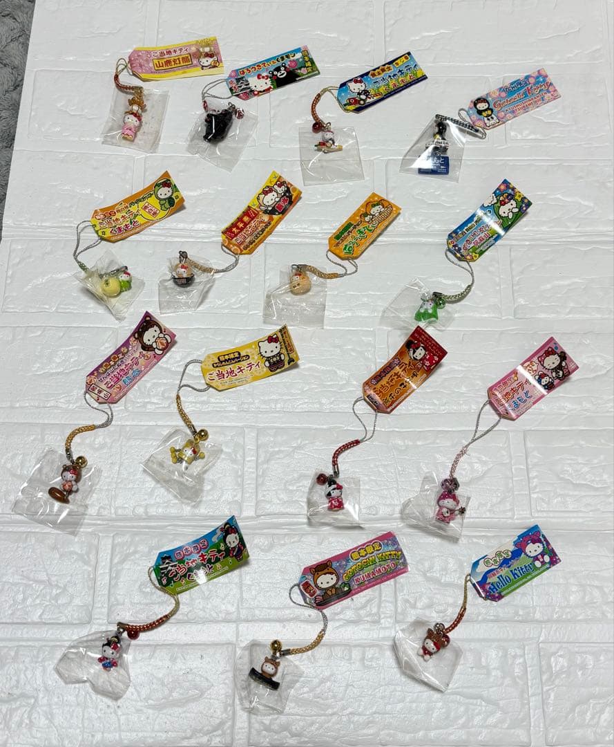 最終値下げハローキティ ご当地キティストラップ 15個セット（バラ売り不可）