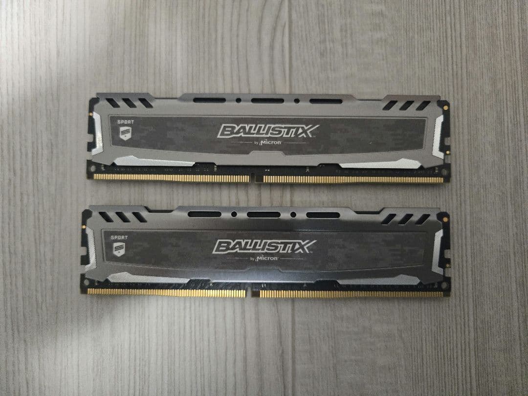 32GB（16GBx2枚） crucial DDR4-2666 メモリ