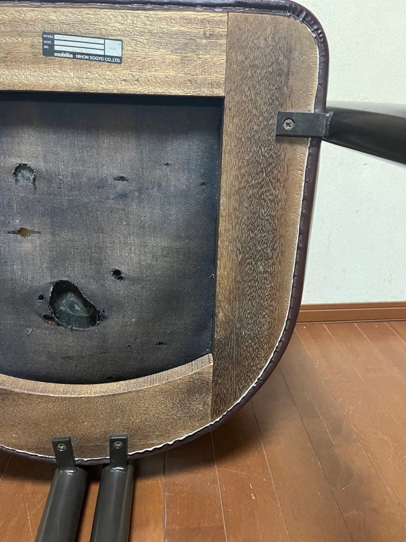 【すし　MOBILIA】　モビリア　革シングルソファ　日本創業②