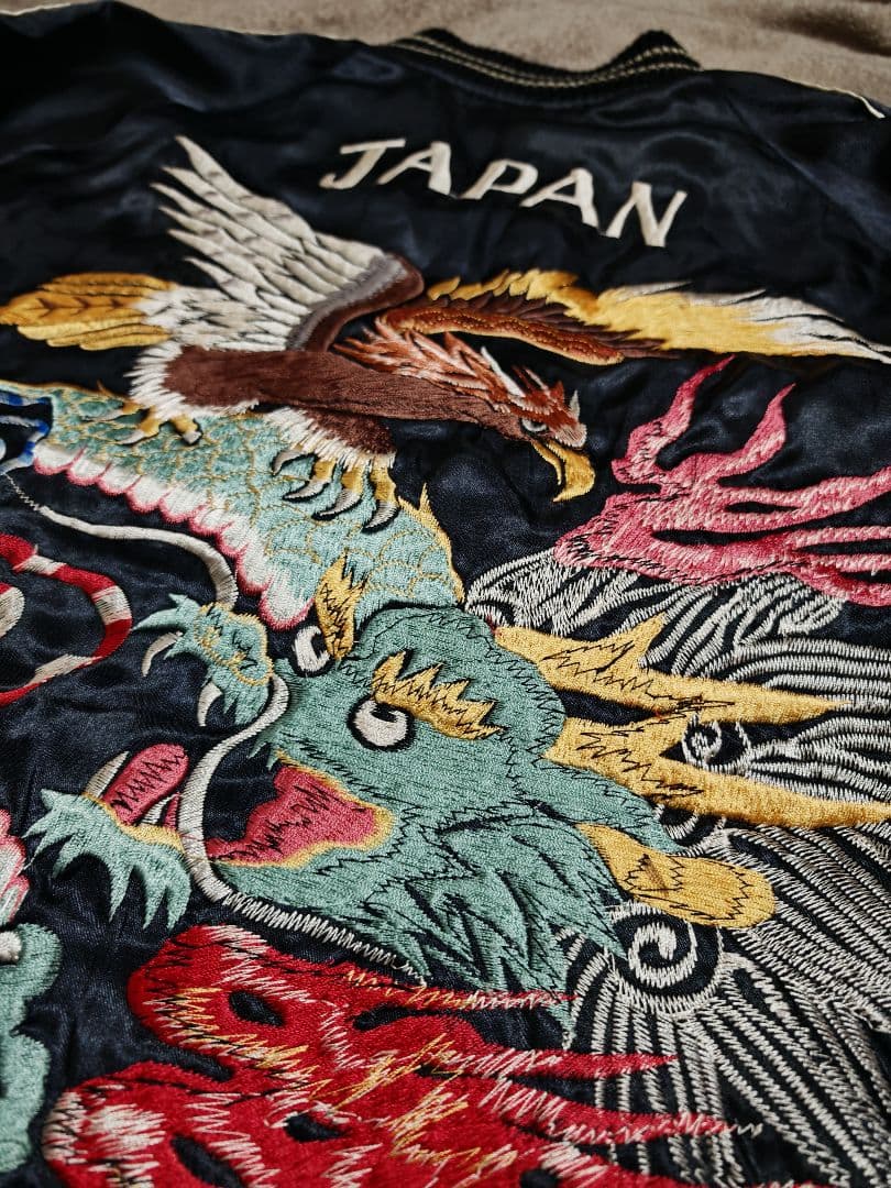 テーラー東洋２面用 龍スカル ワシ 日本限定 スカジャン vintage　サテン