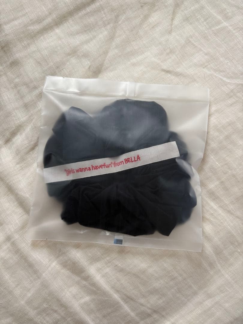 【新品未使用】BELLA Chouchou Large Black シュシュ